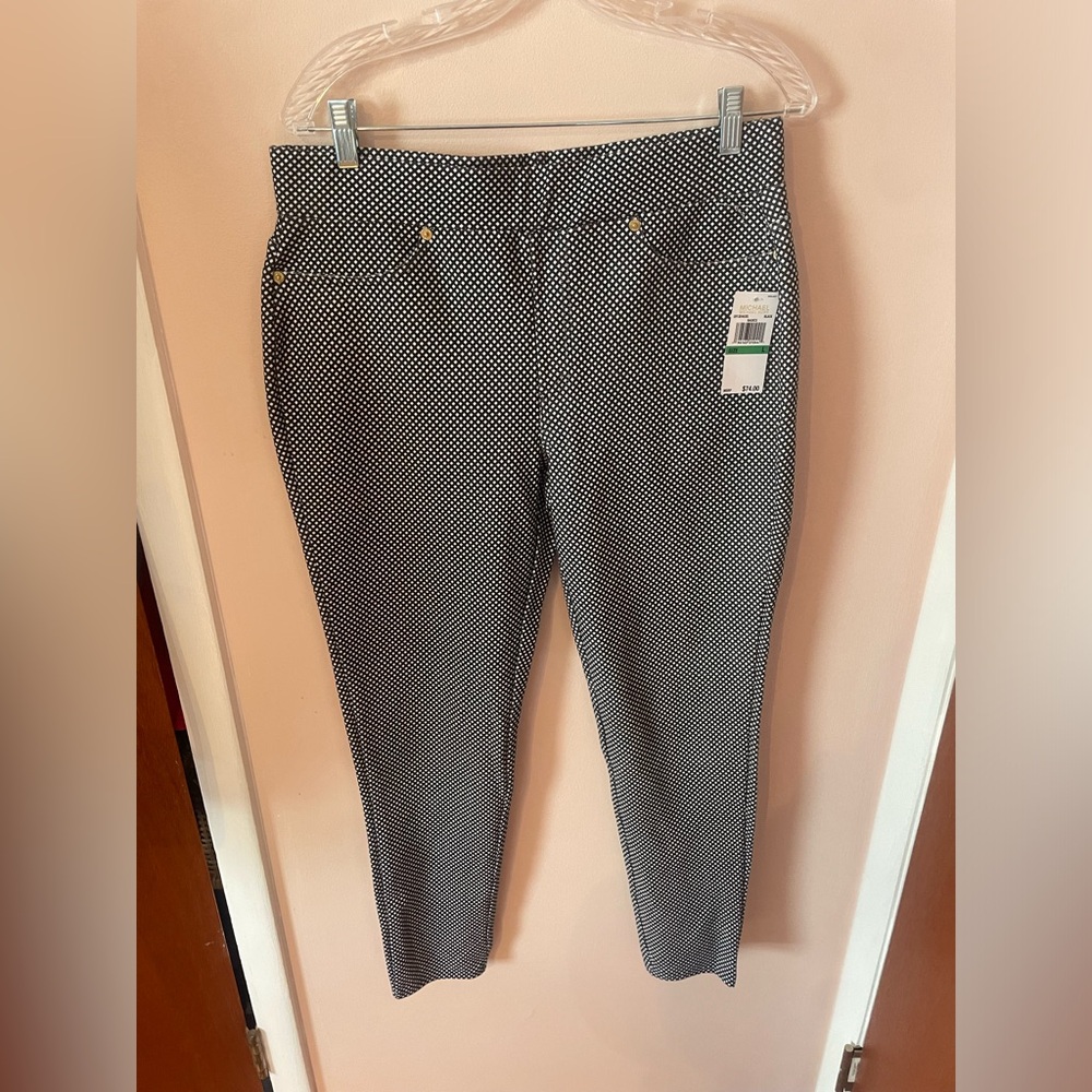 MICHAEL Michael Kors NWT black/white pull on ankle pants-Large (T)